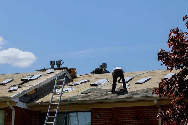 Roofing Replacement Contractors for Vacation Homes