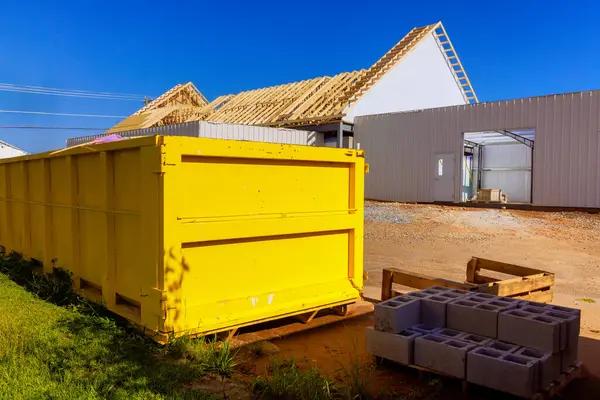 Quick and Easy Dumpster Rentals for Homeowners and Contractors