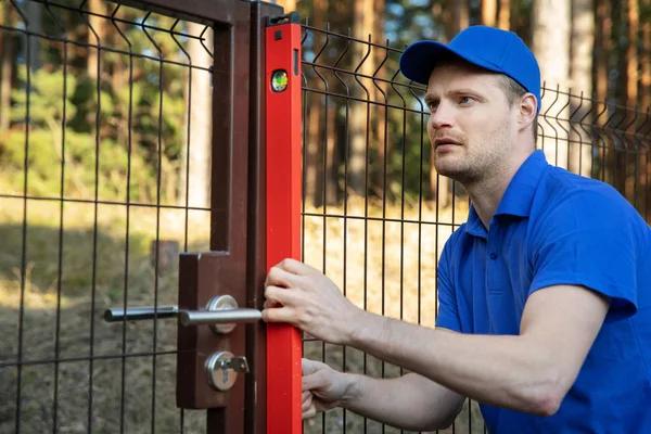 How a Fence Contractor in Akron Can Enhance Your Home’s Security